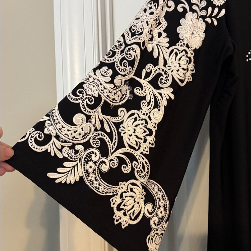 Studio One Monochrome Patterned Dress - Picture 4 of 7